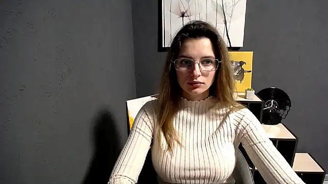 Snapshot of lady_olivia_ chatting on 12.16.25 lady olivia online show from 12.16.25