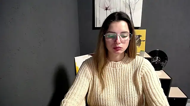 Snapshot of lady_olivia_ chatting on 12.17.25 lady olivia online show from 12.17.25