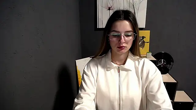 Snapshot of lady_olivia_ chatting on 12.19.25 lady olivia online show from 12.19.25