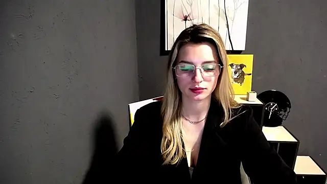 Snapshot of lady_olivia_ chatting on 02.14.26 lady olivia online show from 02.14.26