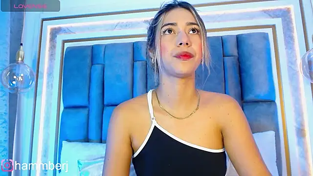 Snapshot of elianabrown chatting on 03.21.25 elianabrown online show from 03.21.25