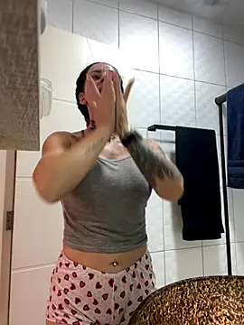 Snapshot of YasmimBrasil chatting on 11.01.25 YasmimBrasil online show from 11.01.25