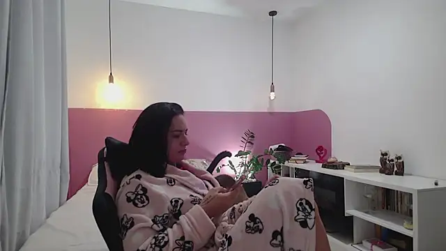 Snapshot of YasmimBrasil chatting on 05.19.26 YasmimBrasil online show from 05.19.26