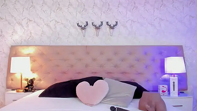 SofieReyes online show from 03.14.25