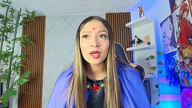 Victoria Adams14 online show from 10.30.25