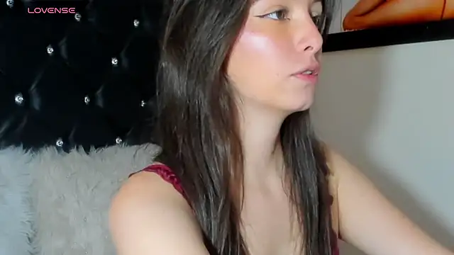 Snapshot of diana_queen_ chatting on 03.14.25 diana queen online show from 03.14.25