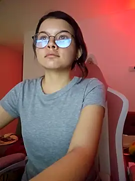 azumiichan online show from 11.19.25