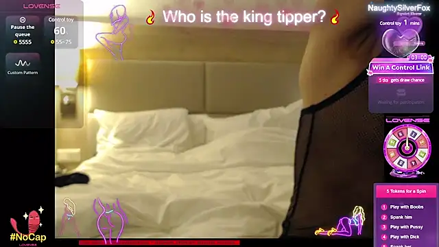 Snapshot of NaughtySilverFox chatting on 01.21.25 NaughtySilverFox online show from 01.21.25