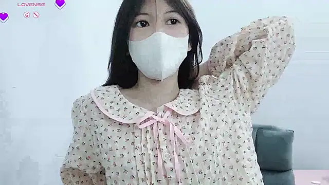 Snapshot of tanhxiu chatting on 12.28.24 tanhxiu online show from 12.28.24