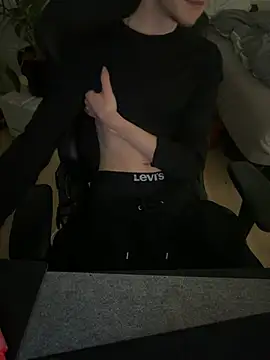 Snapshot of xxtwinkxxx chatting on 02.17.26 xxtwinkxxx online show from 02.17.26