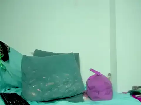 Snapshot of meghanSusexx chatting on 11.10.25 meghanSusexx online show from 11.10.25