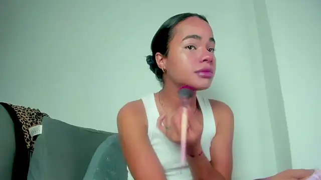 Snapshot of meghanSusexx chatting on 11.13.25 meghanSusexx online show from 11.13.25