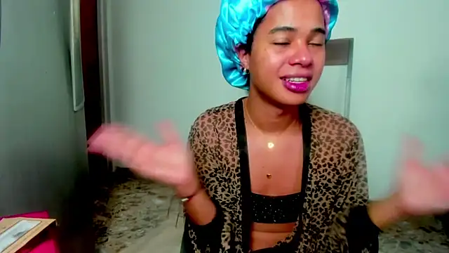 Snapshot of meghanSusexx chatting on 12.05.25 meghanSusexx online show from 12.05.25