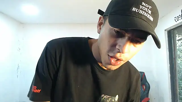 danielitopapuu online show from 10.23.25