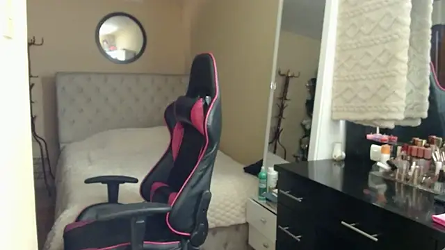 Carol Scottt online show from 03.22.26