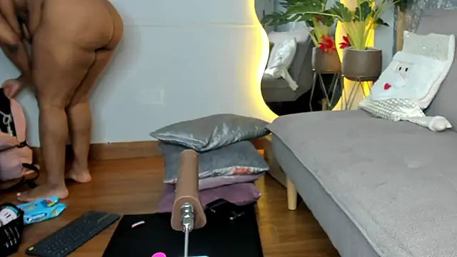 Yiseth 02 online show from 12.19.25