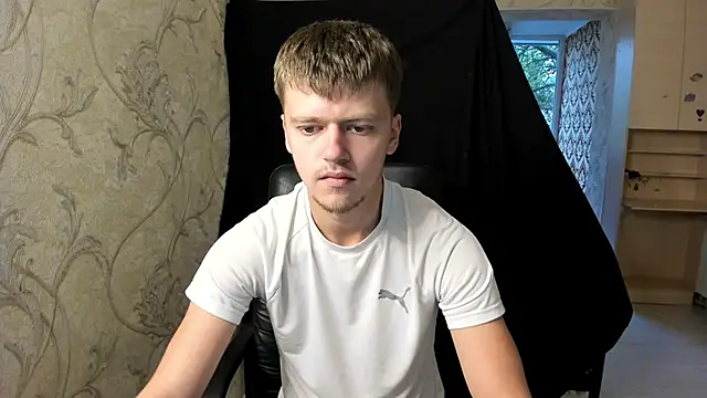 Snapshot of Tomas_Shelbi chatting on 09.18.25 Tomas Shelbi online show from 09.18.25