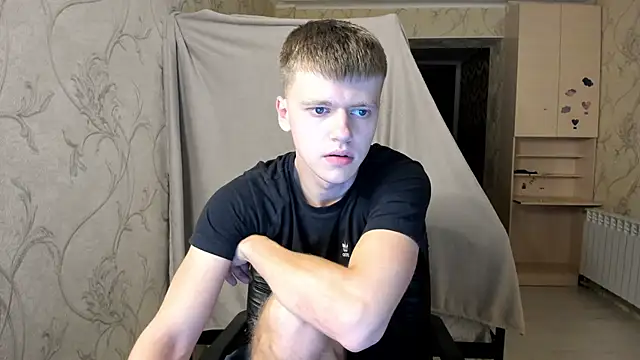 Snapshot of Tomas_Shelbi chatting on 10.09.25 Tomas Shelbi online show from 10.09.25