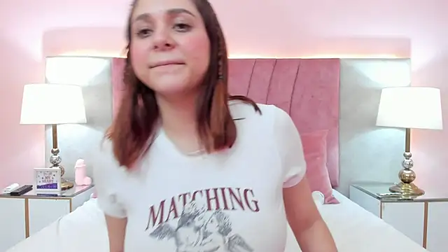 SophiaLaurens online show from 01.11.25