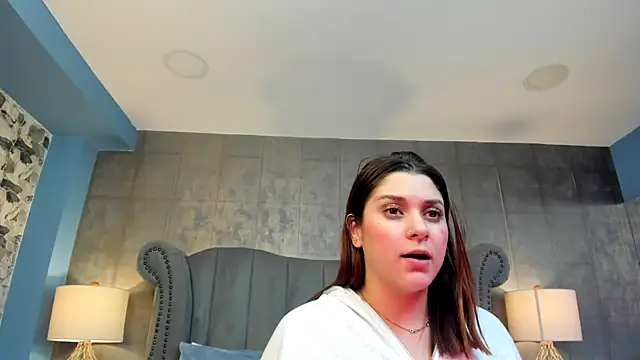 SophiaLaurens online show from 02.08.25