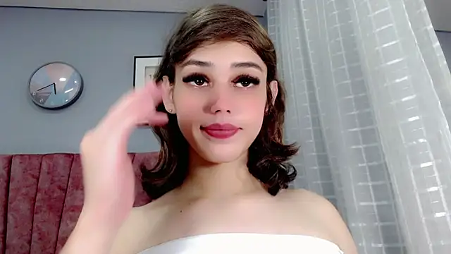 Snapshot of ValeriaAguilar chatting on 12.12.24 ValeriaAguilar online show from 12.12.24