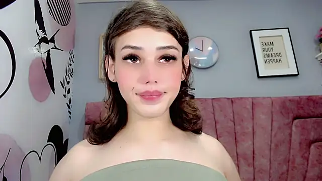 Snapshot of ValeriaAguilar chatting on 12.26.24 ValeriaAguilar online show from 12.26.24