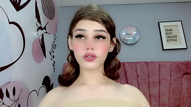 Snapshot of ValeriaAguilar chatting on 01.15.25 ValeriaAguilar online show from 01.15.25