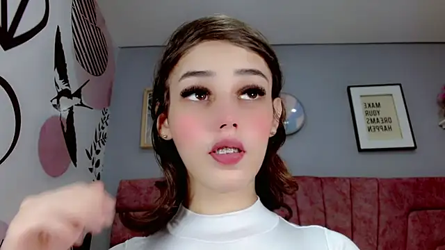 Snapshot of ValeriaAguilar chatting on 01.25.25 ValeriaAguilar online show from 01.25.25