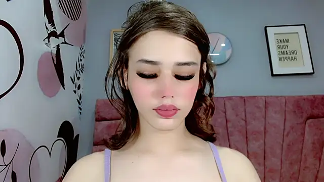 Snapshot of ValeriaAguilar chatting on 02.14.25 ValeriaAguilar online show from 02.14.25