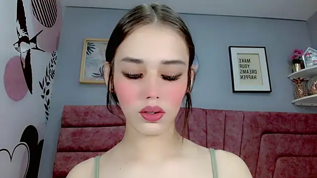 Snapshot of ValeriaAguilar chatting on 03.22.25 ValeriaAguilar online show from 03.22.25