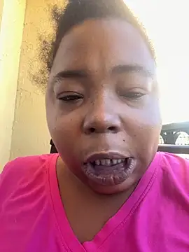 Snapshot of JCCaramelbarbie1 chatting on 09.19.25 JCCaramelbarbie1 online show from 09.19.25