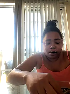 Snapshot of JCCaramelbarbie1 chatting on 09.30.25 JCCaramelbarbie1 online show from 09.30.25