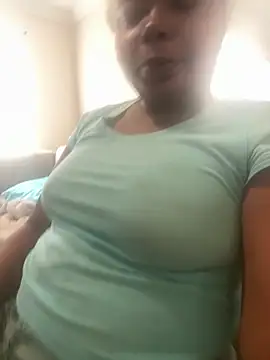 Snapshot of JCCaramelbarbie1 chatting on 10.11.25 JCCaramelbarbie1 online show from 10.11.25