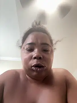 Snapshot of JCCaramelbarbie1 chatting on 12.21.25 JCCaramelbarbie1 online show from 12.21.25