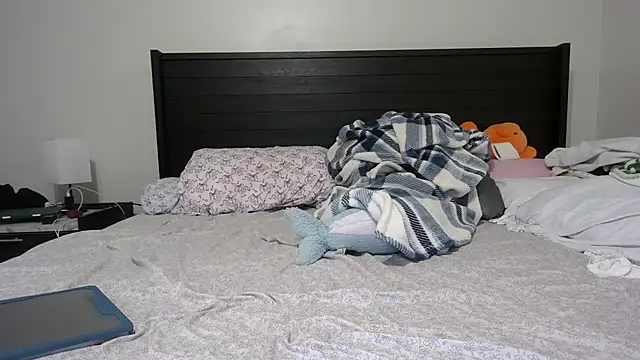 Snapshot of QueenLolaX chatting on 01.11.26 QueenLolaX online show from 01.11.26