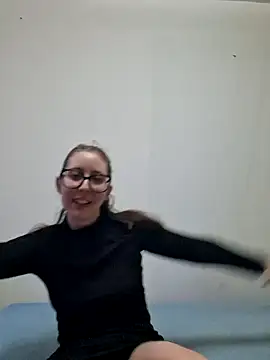 Snapshot of Sarah459 chatting on 12.11.24 Sarah459 online show from 12.11.24