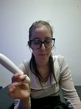 Snapshot of Sarah459 chatting on 01.06.25 Sarah459 online show from 01.06.25