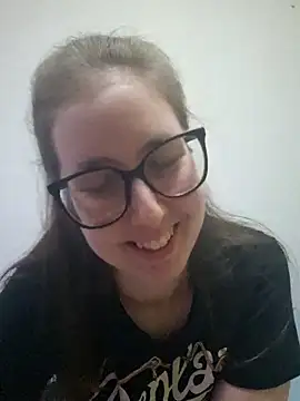 Snapshot of Sarah459 chatting on 12.04.25 Sarah459 online show from 12.04.25