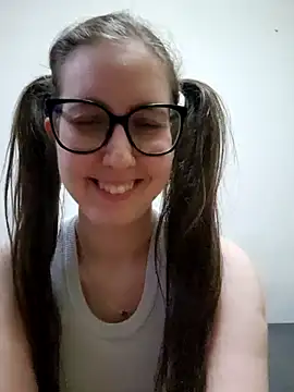 Snapshot of Sarah459 chatting on 12.13.25 Sarah459 online show from 12.13.25