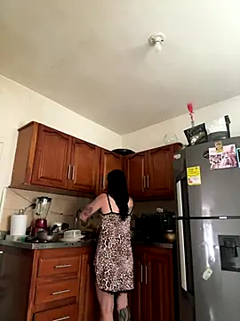 Snapshot of msschloee_ chatting on 01.05.26 msschloee online show from 01.05.26