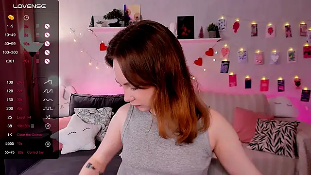 LanaBlu  online show from 12.14.25