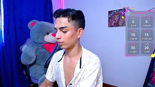 OwenBluee online show from 05.26.26