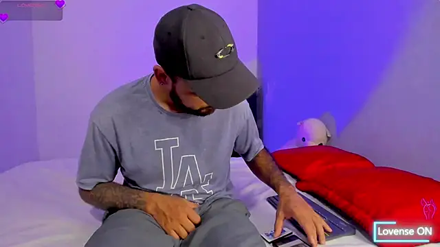 Snapshot of 6_bunny_9 chatting on 01.21.25 6 bunny 9 online show from 01.21.25