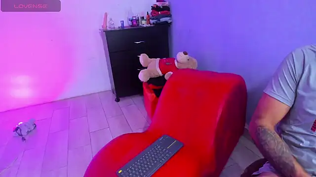 Snapshot of 6_bunny_9 chatting on 02.16.25 6 bunny 9 online show from 02.16.25