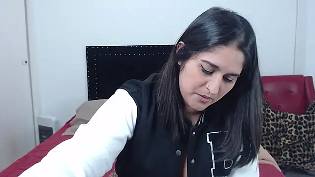 nathcollyns online show from 10.11.25