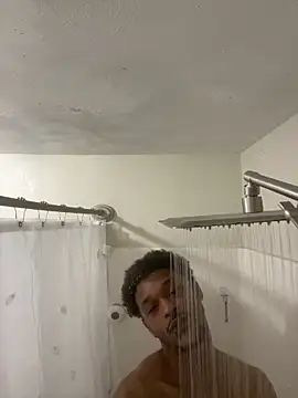 Snapshot of rayyymack chatting on 03.17.26 rayyymack online show from 03.17.26