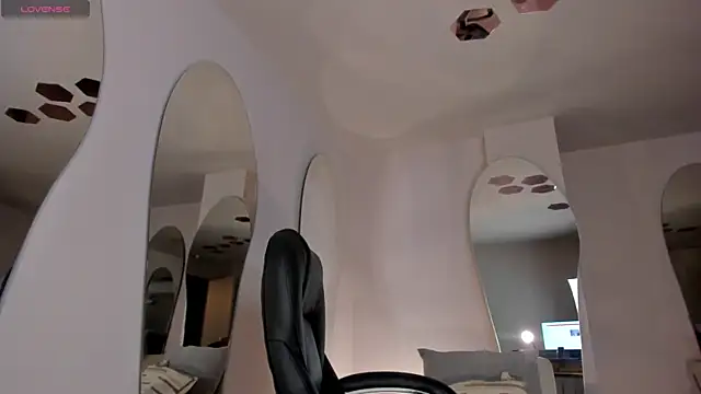 ArianaDumont online show from 06.27.26