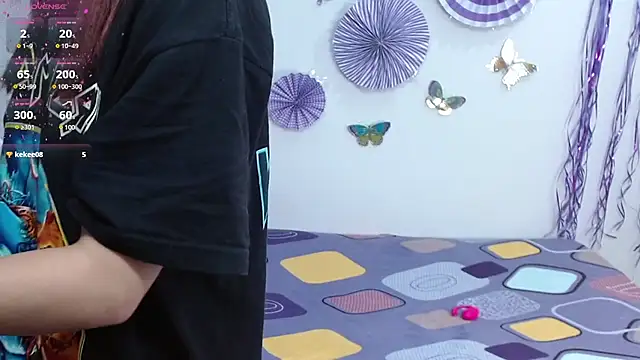 Snapshot of valen_natasha chatting on 03.08.25 valen natasha online show from 03.08.25