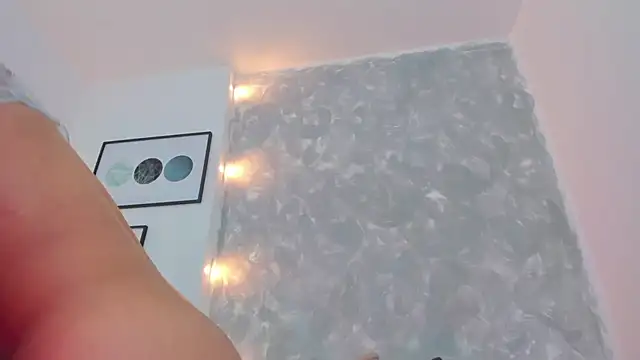 Snapshot of penelope_handaos chatting on 03.10.25 penelope handaos online show from 03.10.25