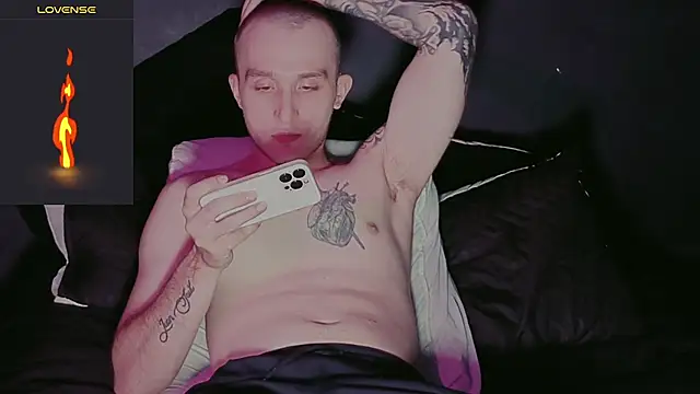 Dylanwhite23  online show from 01.31.26